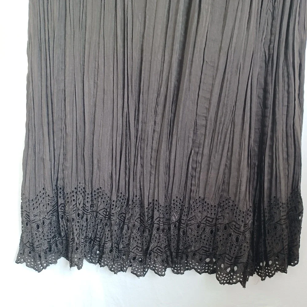 Chicos Brown Crinkle Broomstick Maxi Skirt Eyelet Lace Trim Size 2 L XL Womens